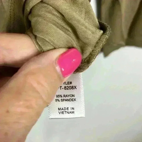 Zenana Women’s Tunic Olive Green 1X Animal Print Pocket Pullover Super Soft NWOT - Picture 6 of 10